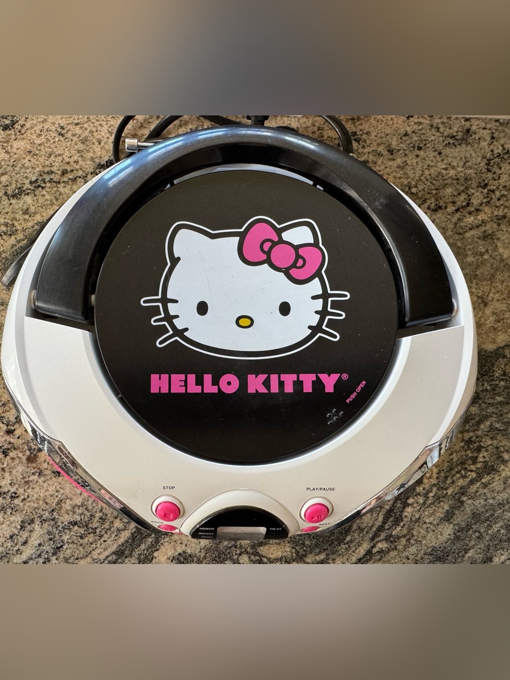 Hello Kitty CD Player - AM/FM Radio & Portable Boombox - Picture 3 of 12